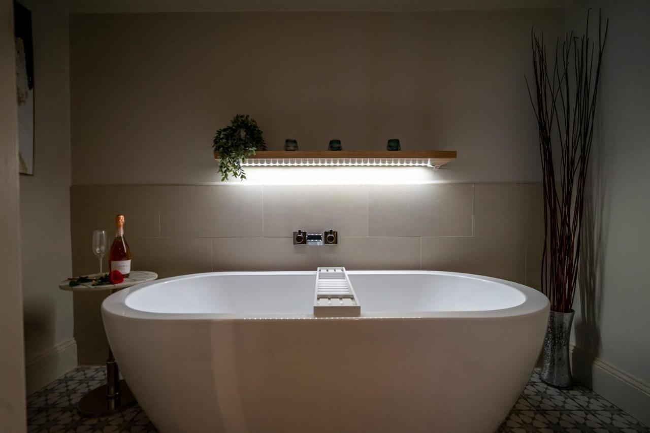 ヨークThe Retreat At Dukes Townhouseアパートメント エクステリア 写真